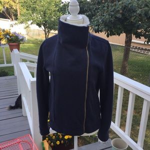 Asymetrical zipper jacket